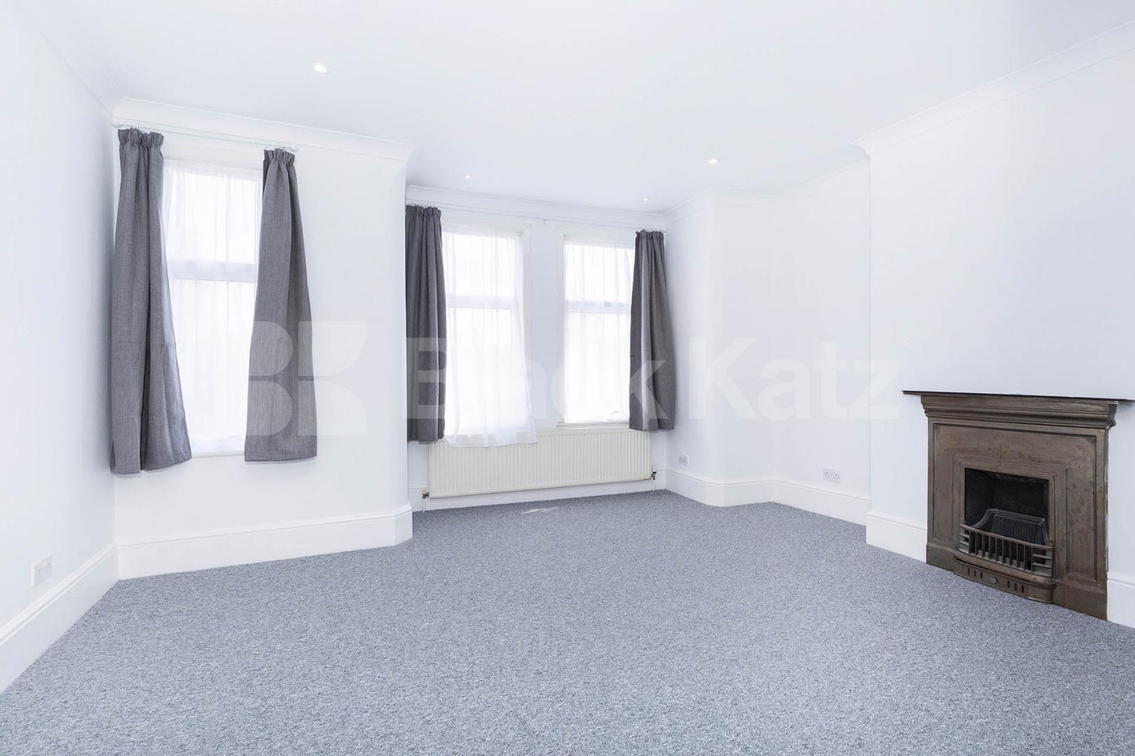 Super 5 double bedroom newly refurbished house with garden in Muswell Hill Pembroke Road , Muswell Hill